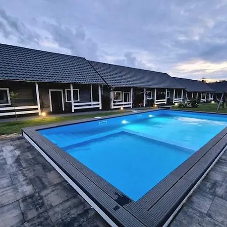 Air-conditioned Homes, Summer Pool, Sauna