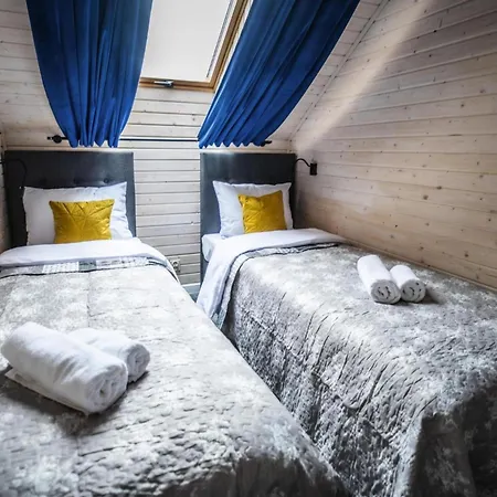 Air-conditioned Homes, Summer Pool, Sauna Holiday home *