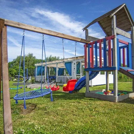 Air-conditioned Homes, Summer Pool, Sauna Rewal