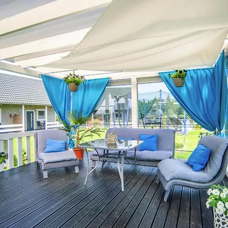 Air-conditioned Homes, Summer Pool, Sauna Holiday home