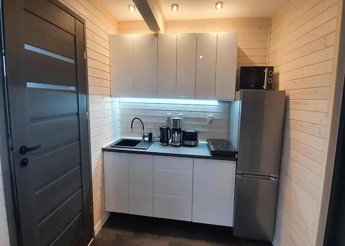 Air-conditioned Homes, Summer Pool, Sauna