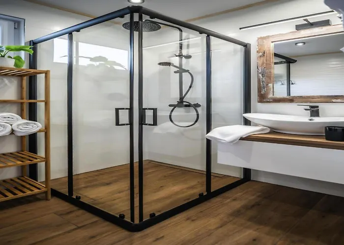 Air-conditioned Homes, Summer Pool, Sauna בית נופש רבאל