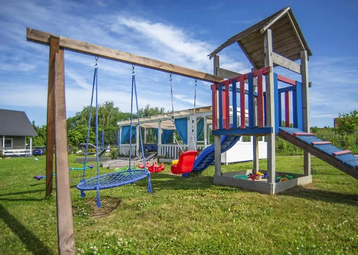 Air-conditioned Homes, Summer Pool, Sauna רבאל